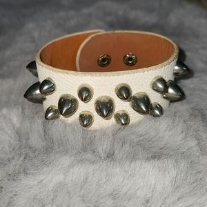 Spiked bracelet